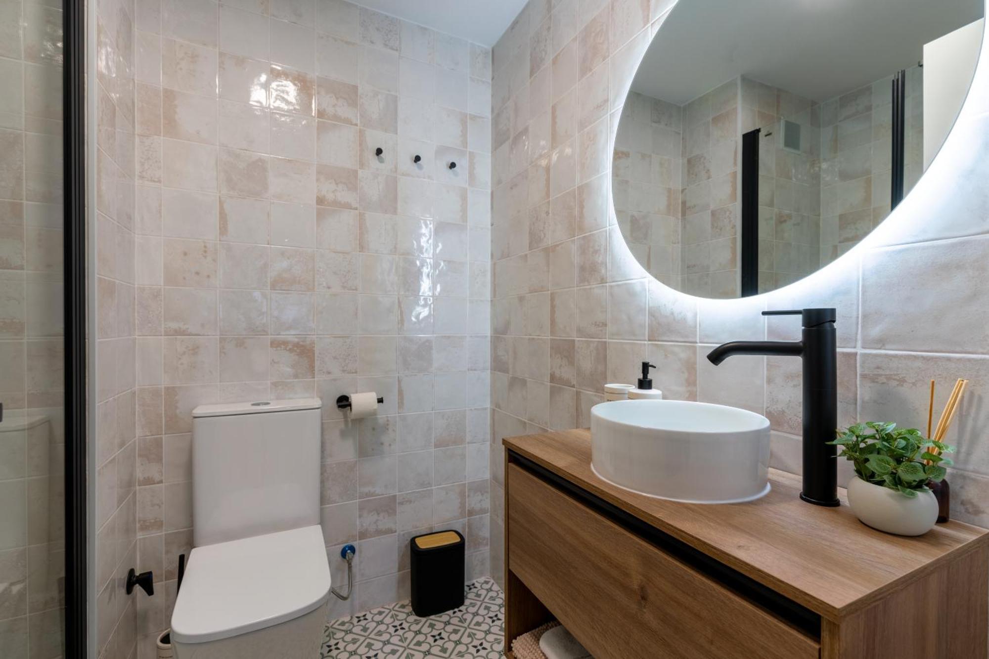 Diseno Y Comodidad En Bami 塞维利亚 外观 照片